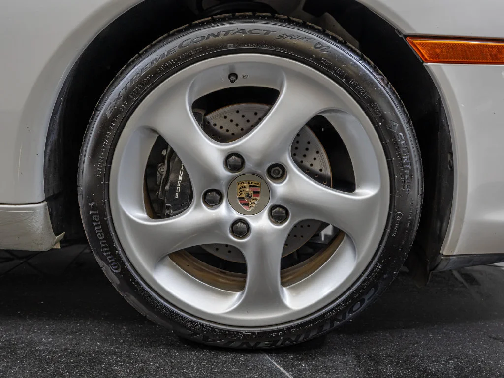 Used 2003 Carrara White Porsche Carrera image 14