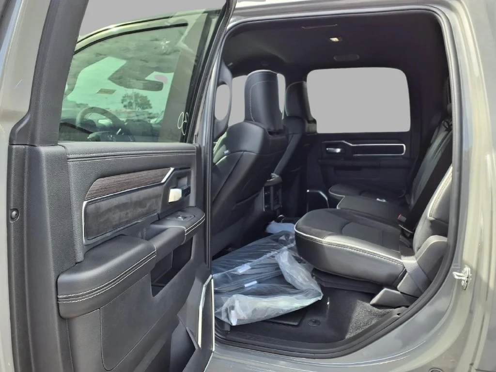 New 2027 Ceramic Gray Clear-Coat Exterior Paint RAM Laramie image 22