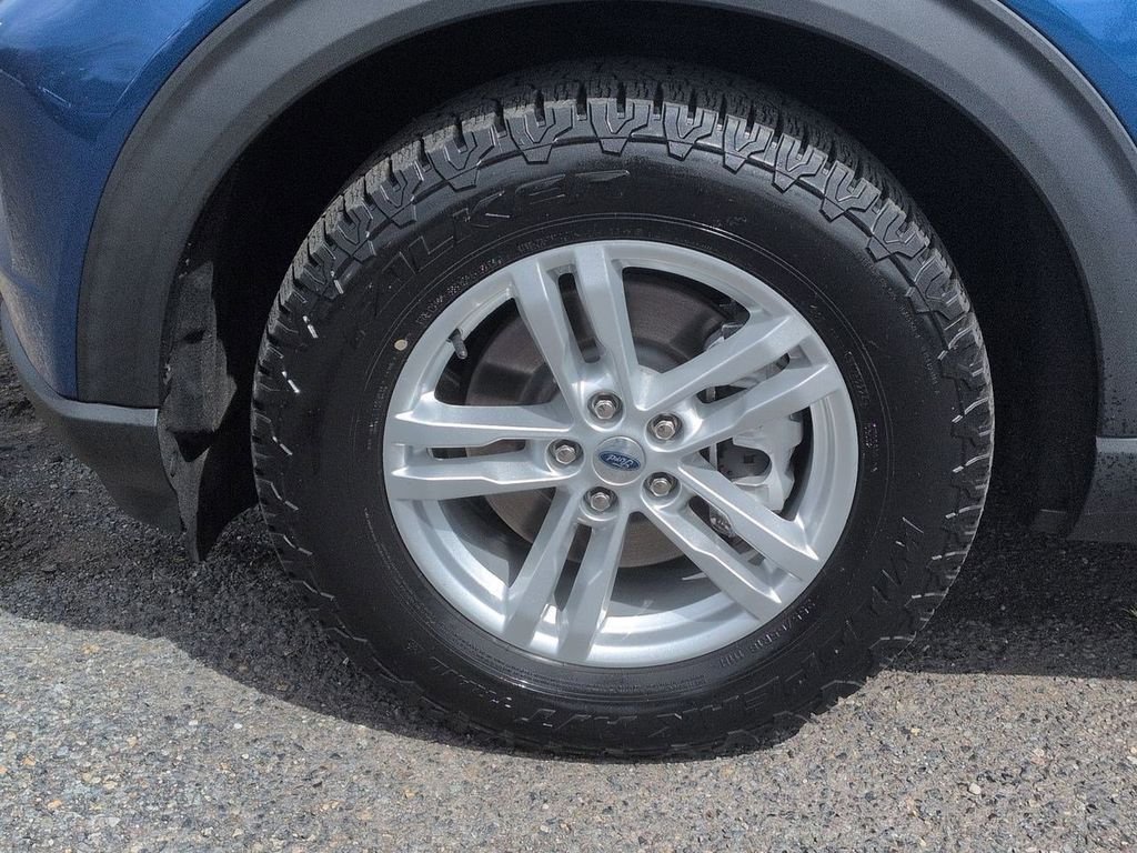Used 2021 Blue Metallic Ford XLT image 32