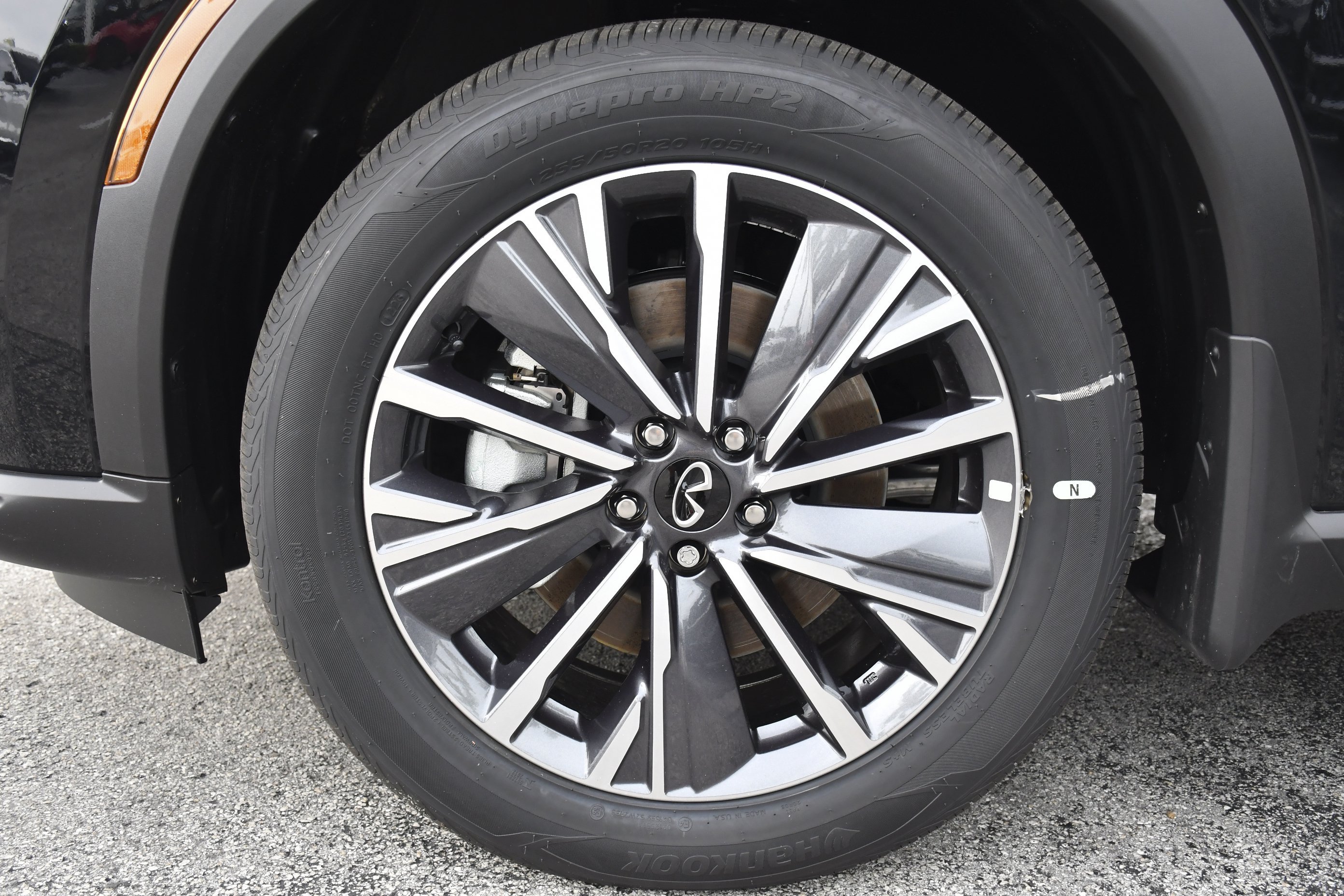 New 2027 MINERAL BLACK INFINITI Luxe FWD image 38