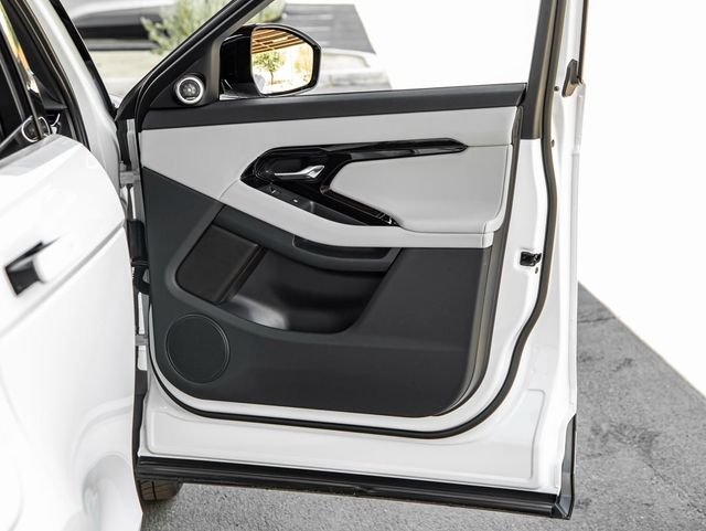 Used 2026 Fuji White Land Rover S image 25