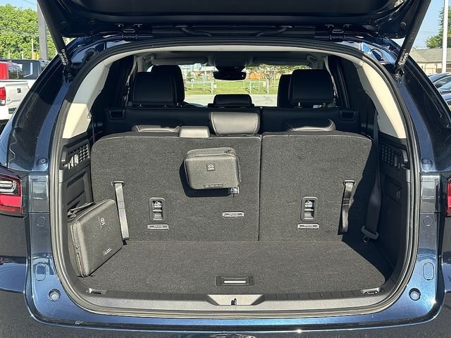 2025 Mazda CX-90 Preferred Package - Photo 16