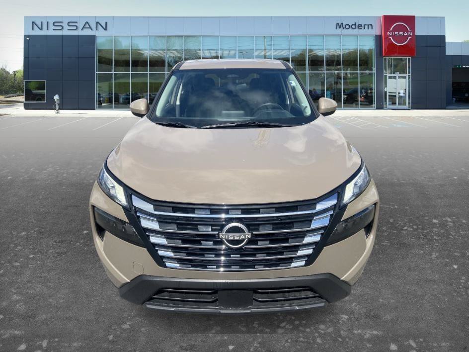 Used 2025 Baja Storm Metallic Nissan SV image 2