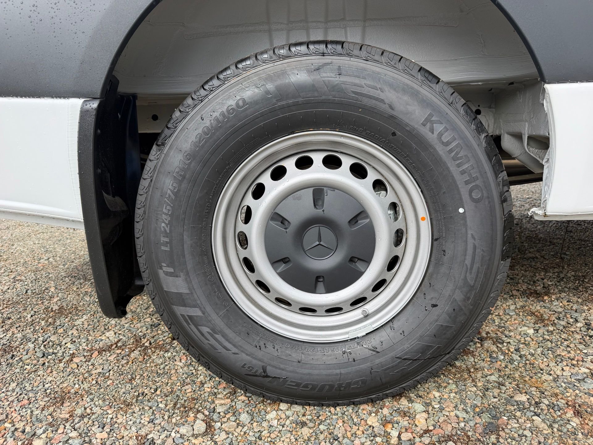 New 2026 Arctic White Mercedes-Benz Cargo 144 WB image 29
