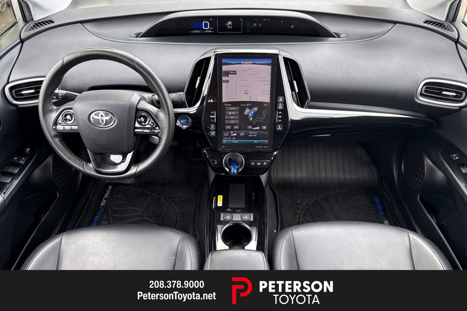 Used 2020 Silver Toyota XLE image 12