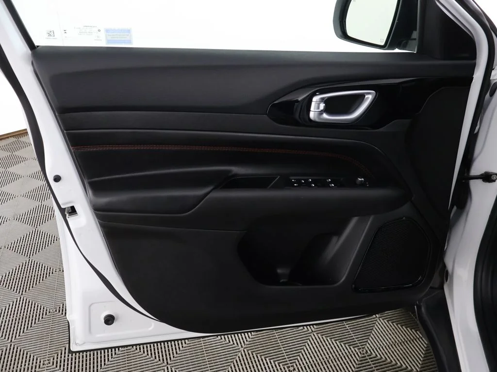 Used 2025 Bright White Clearcoat Jeep Trailhawk image 20