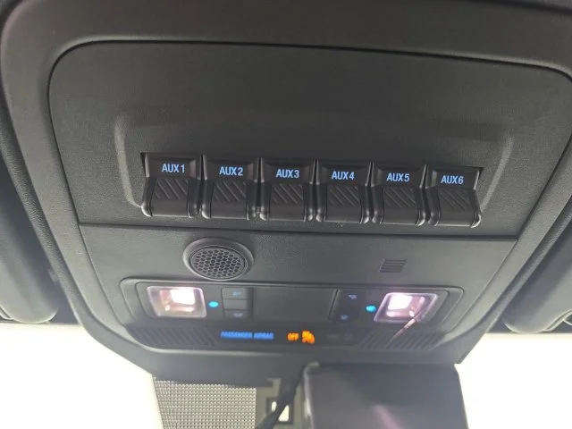 Used 2022 Oxford White Ford Badlands image 18