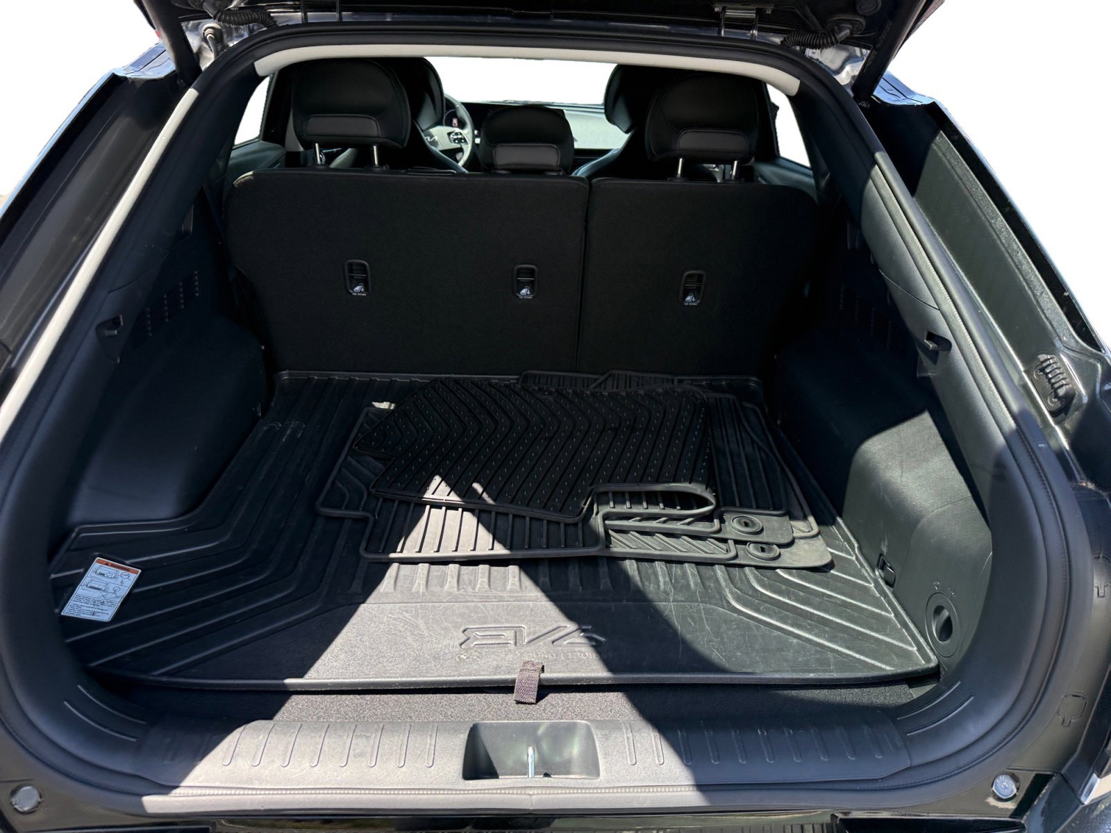 Certified Used 2023 Gray Kia Wind image 17