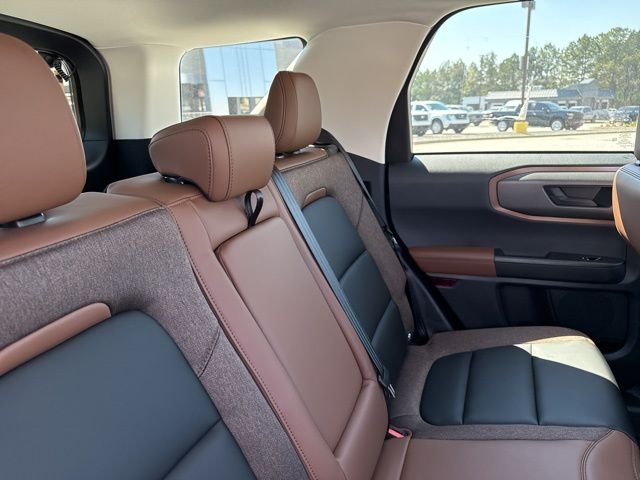 New 2026 Velocity Blue Metallic Ford Outer Banks image 20