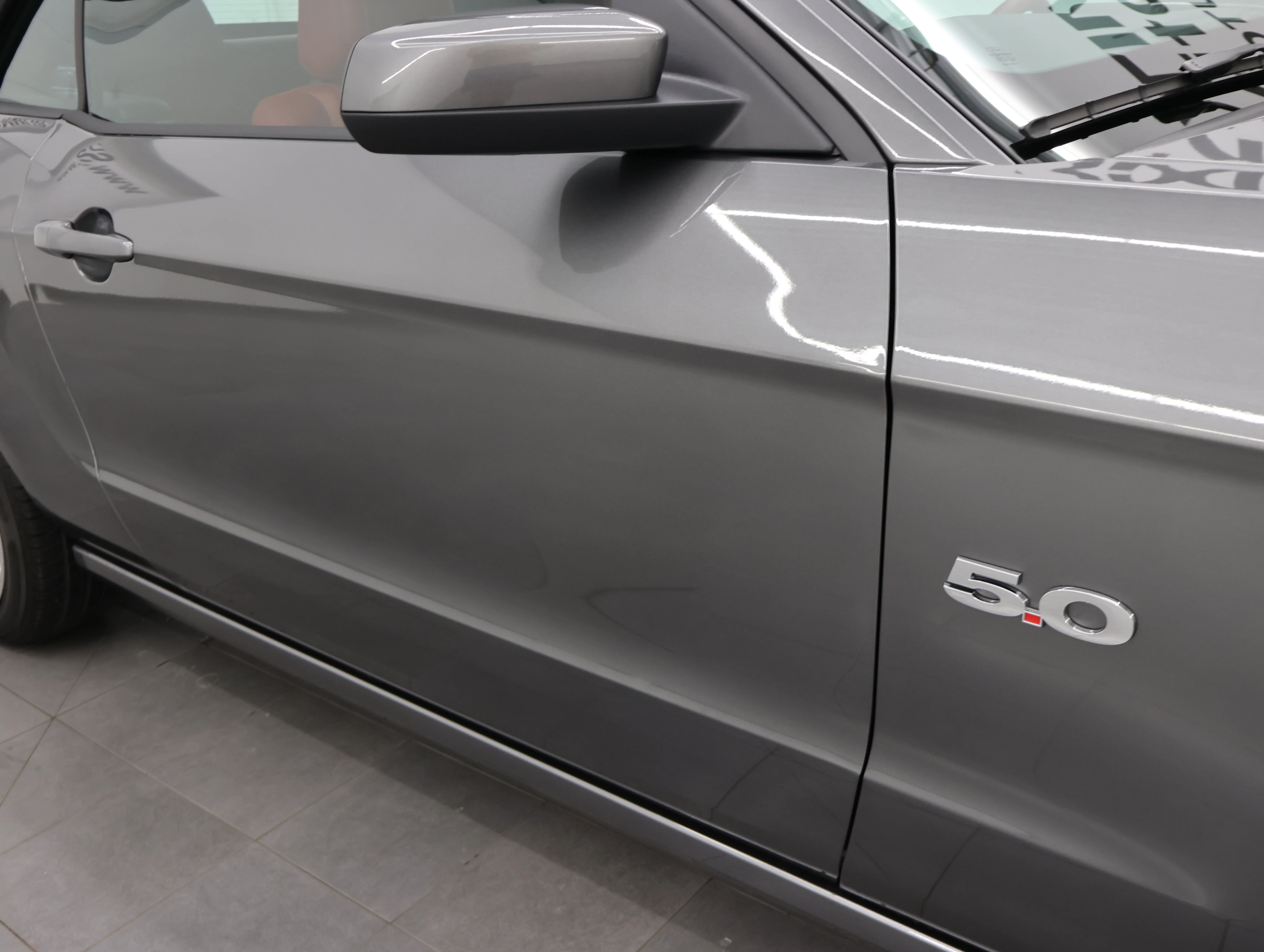 Used 2014 Sterling Gray Metallic Ford GT Premium image 24
