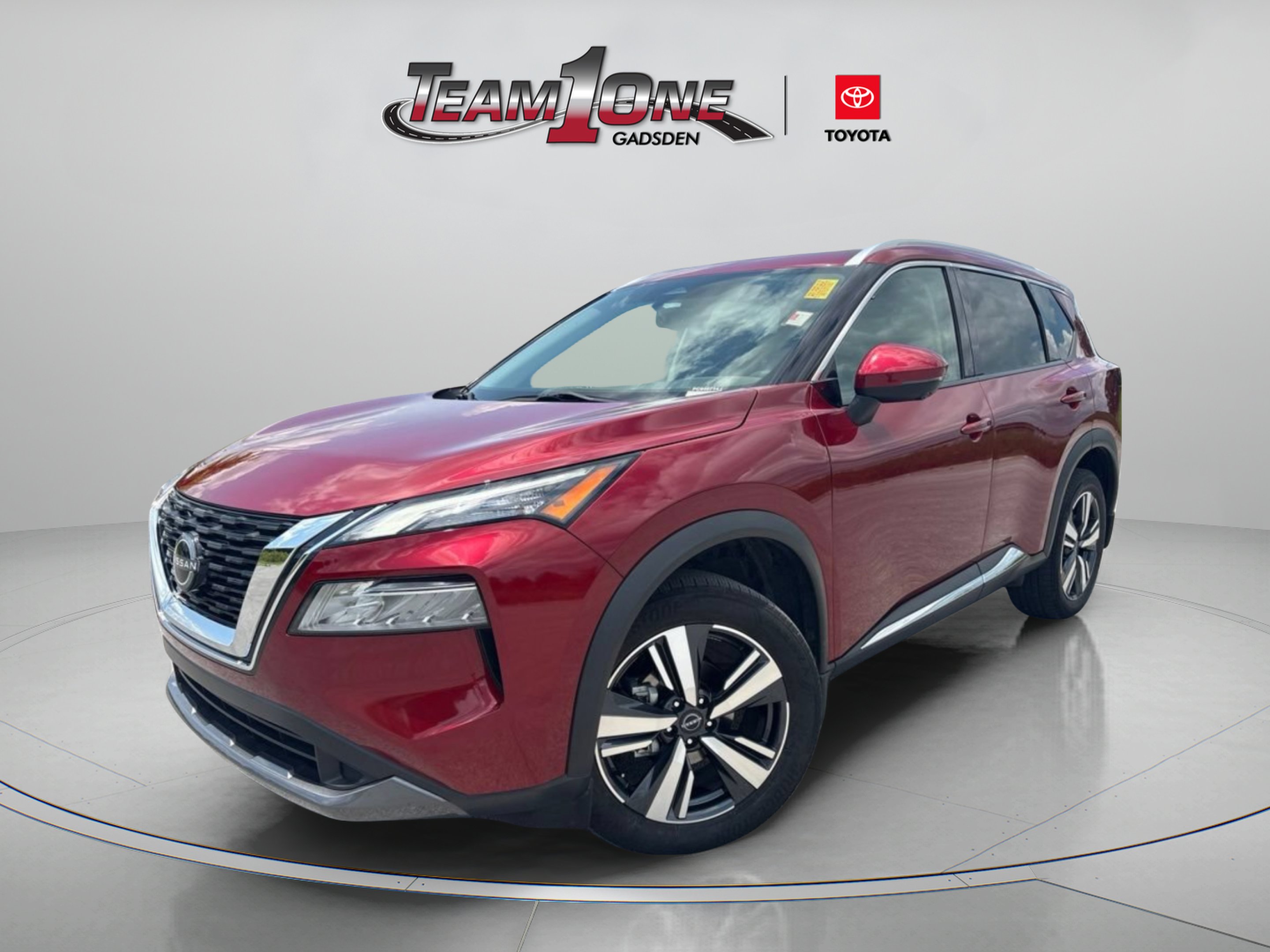 Used 2023 Scarlet Ember Tintcoat Nissan SL image 5