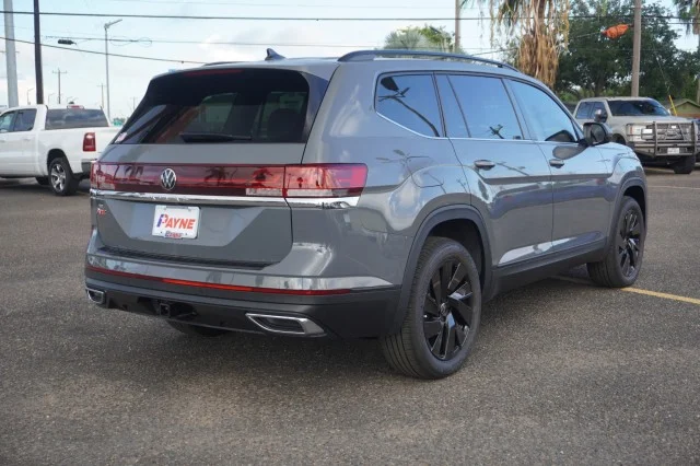 New 2026 Pure Gray Volkswagen 2.0T SE w/Technology image 7