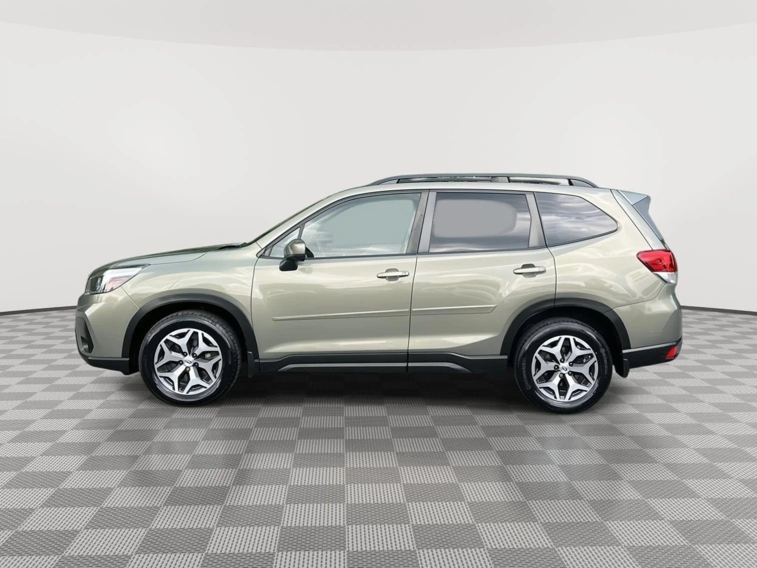 Used 2019 Jasper Green Metallic Subaru Premium image 8