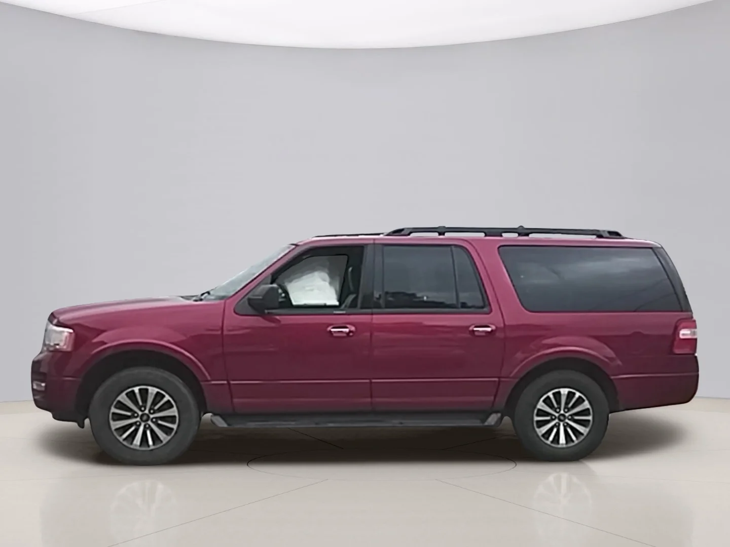 Used 2017 Red Ford EL  XLT image 2