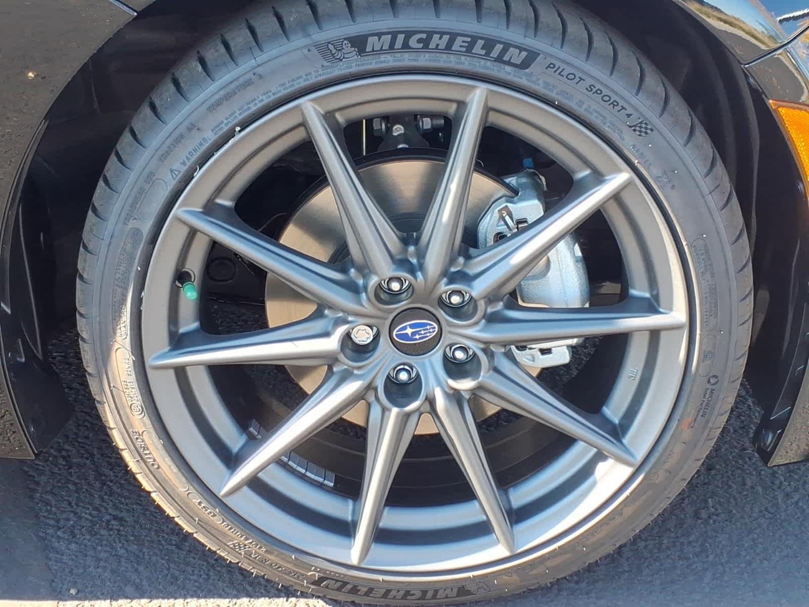 New 2026 CRYSTAL BLACK SILICA Subaru Limited image 9