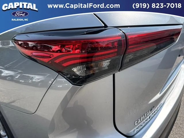 Used 2023 Silver Toyota LE image 15