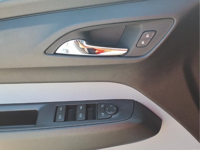 New 2027 Summit White Chevrolet LT image 13