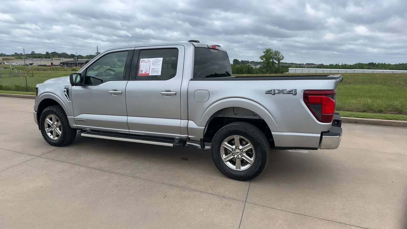 2024 Ford F-150 XLT - Photo 5