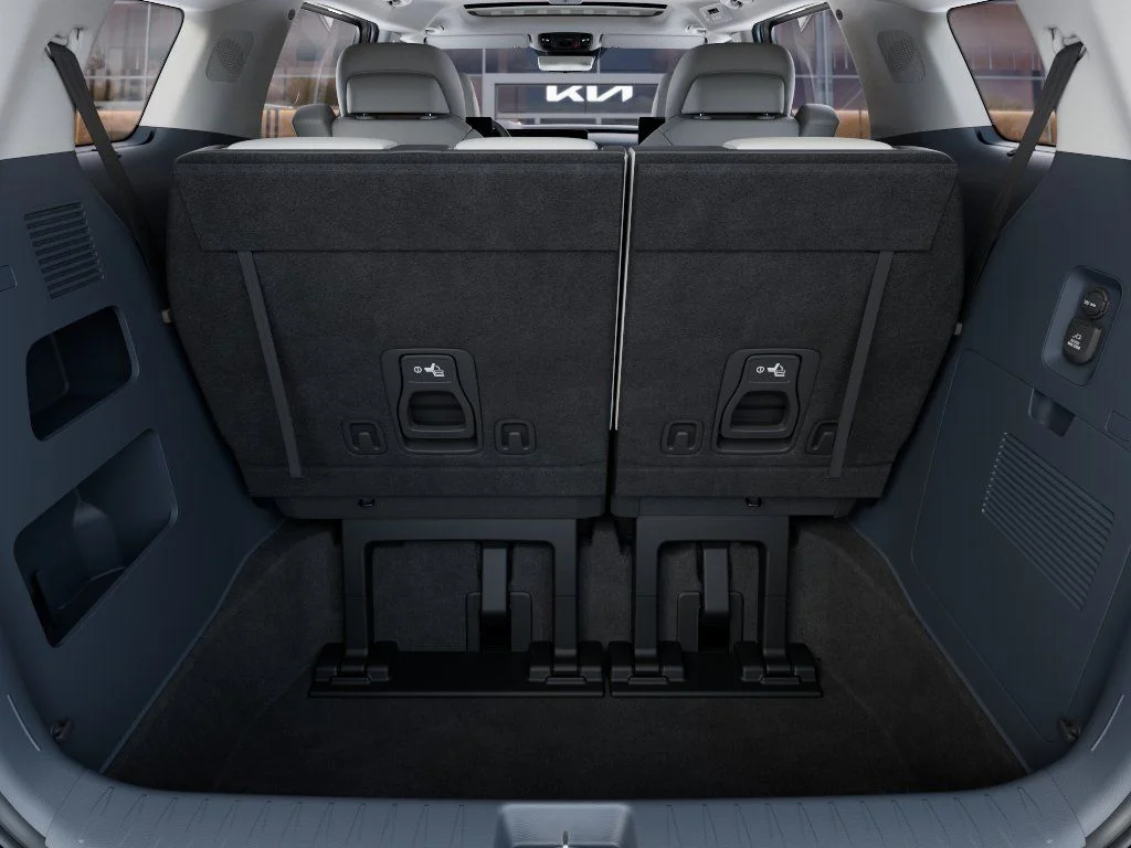New 2026 Ivory Silver Kia SX Prestige image 19