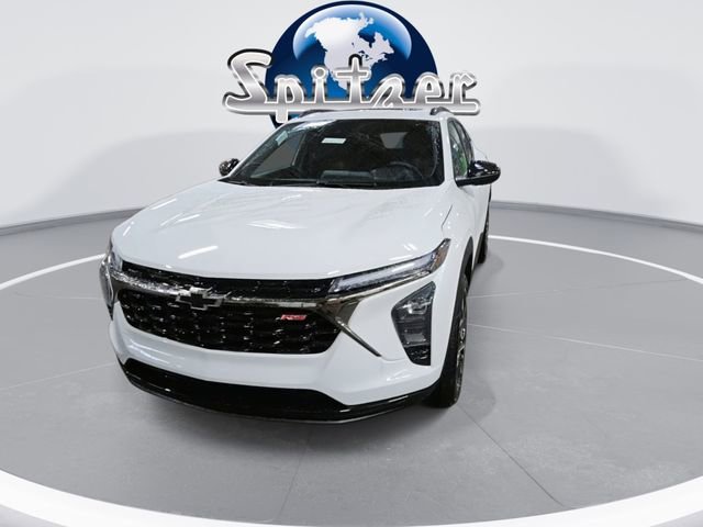 New 2026 Summit White Chevrolet 2RS image 3
