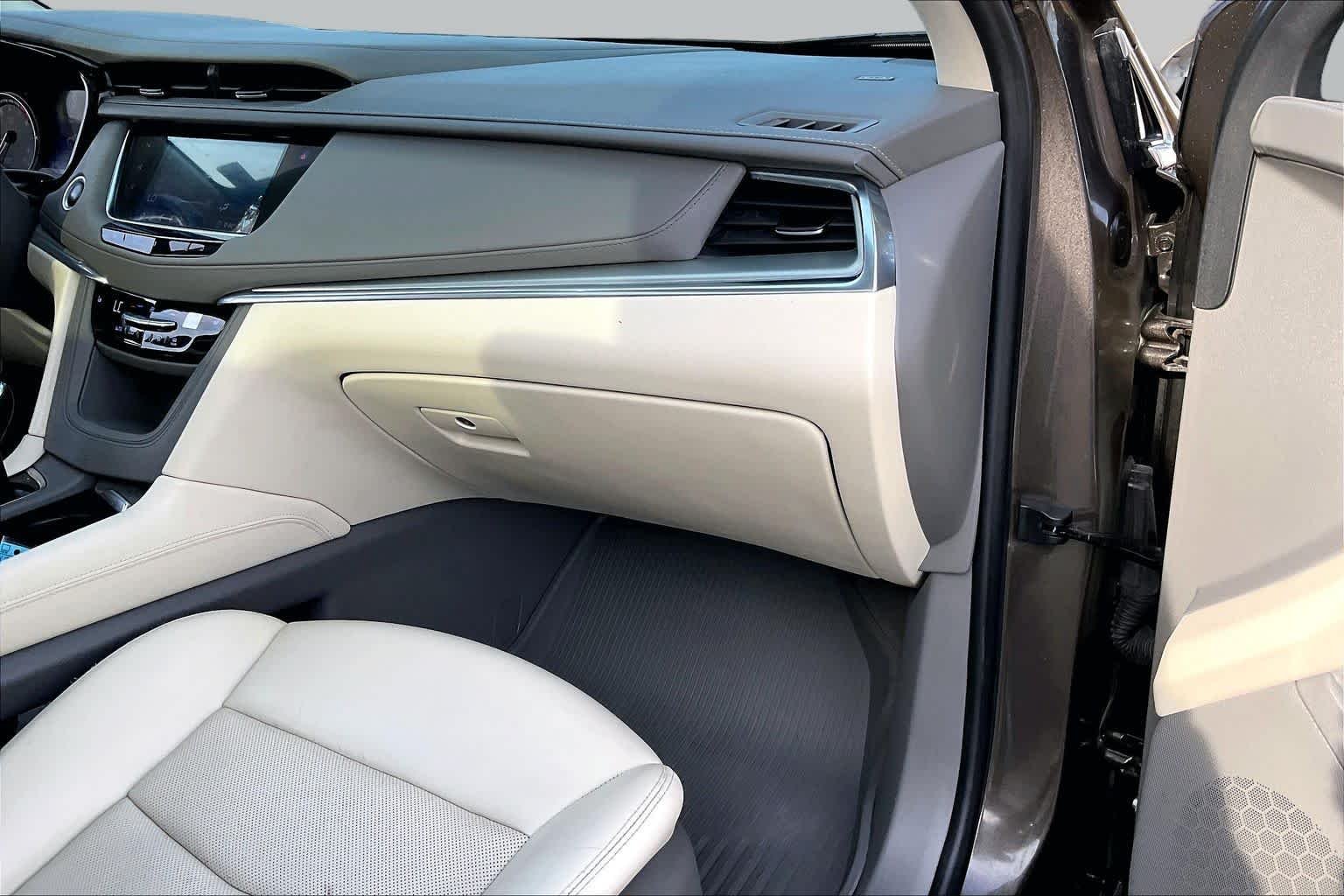 Certified Used 2020 Dark Mocha Metallic Cadillac Premium Luxury FWD image 17