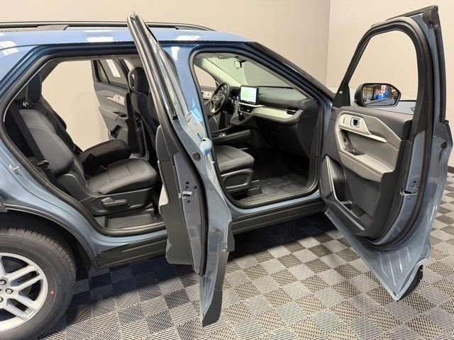 New 2026 Vapor Blue Metallic Ford Active image 22