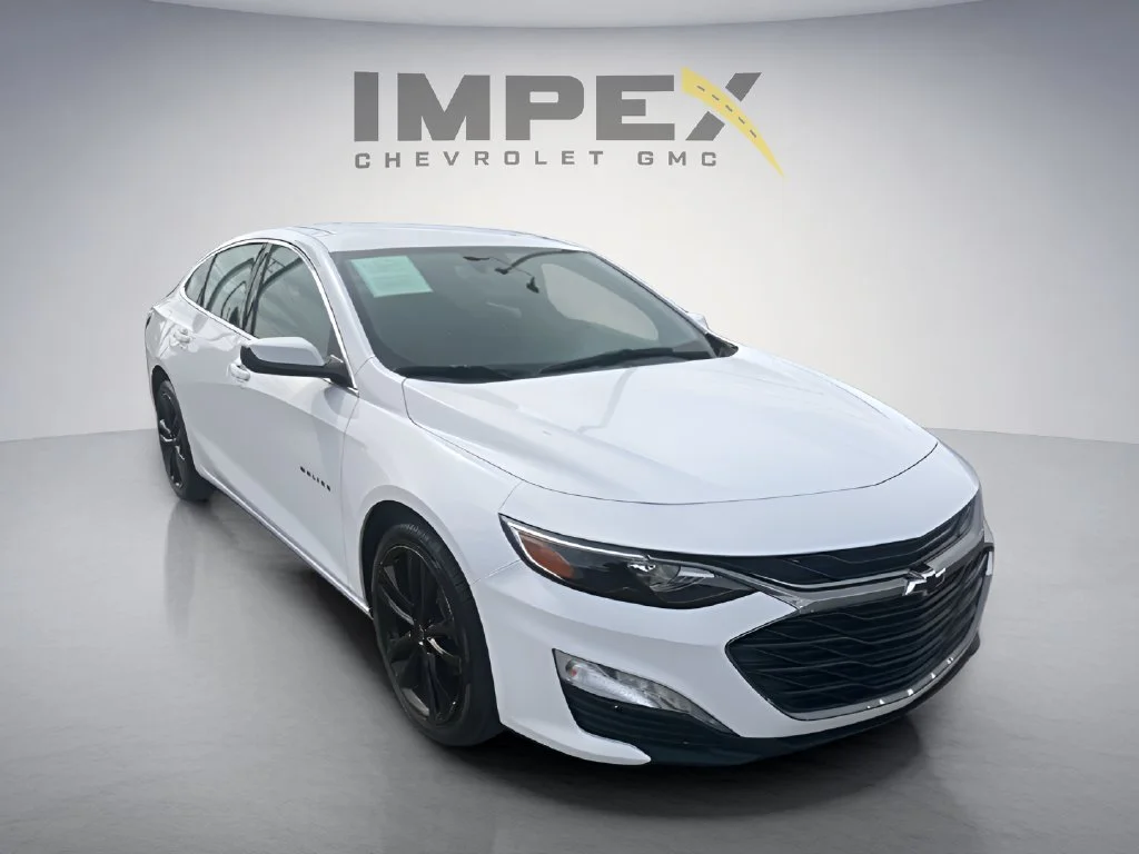 Used 2024 White Chevrolet LT image 7