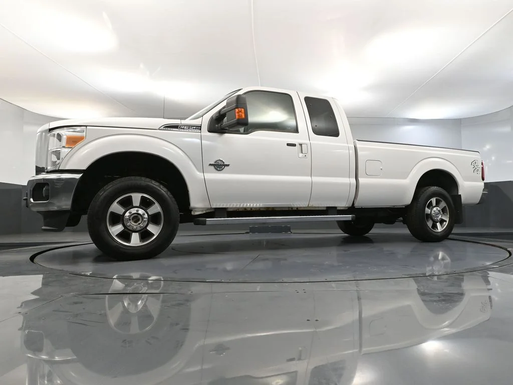 Used 2015 White Ford Lariat image 46