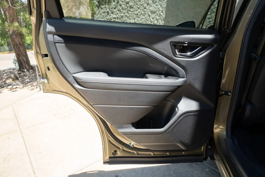 New 2026 AUTUMN GREEN METALLIC Subaru Limited Hybrid image 15