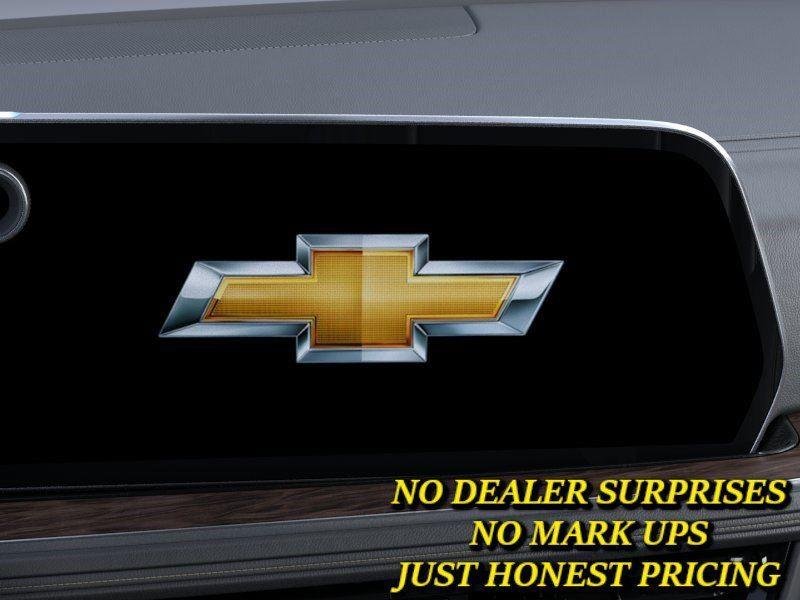 New 2026 Summit White Chevrolet LT image 20