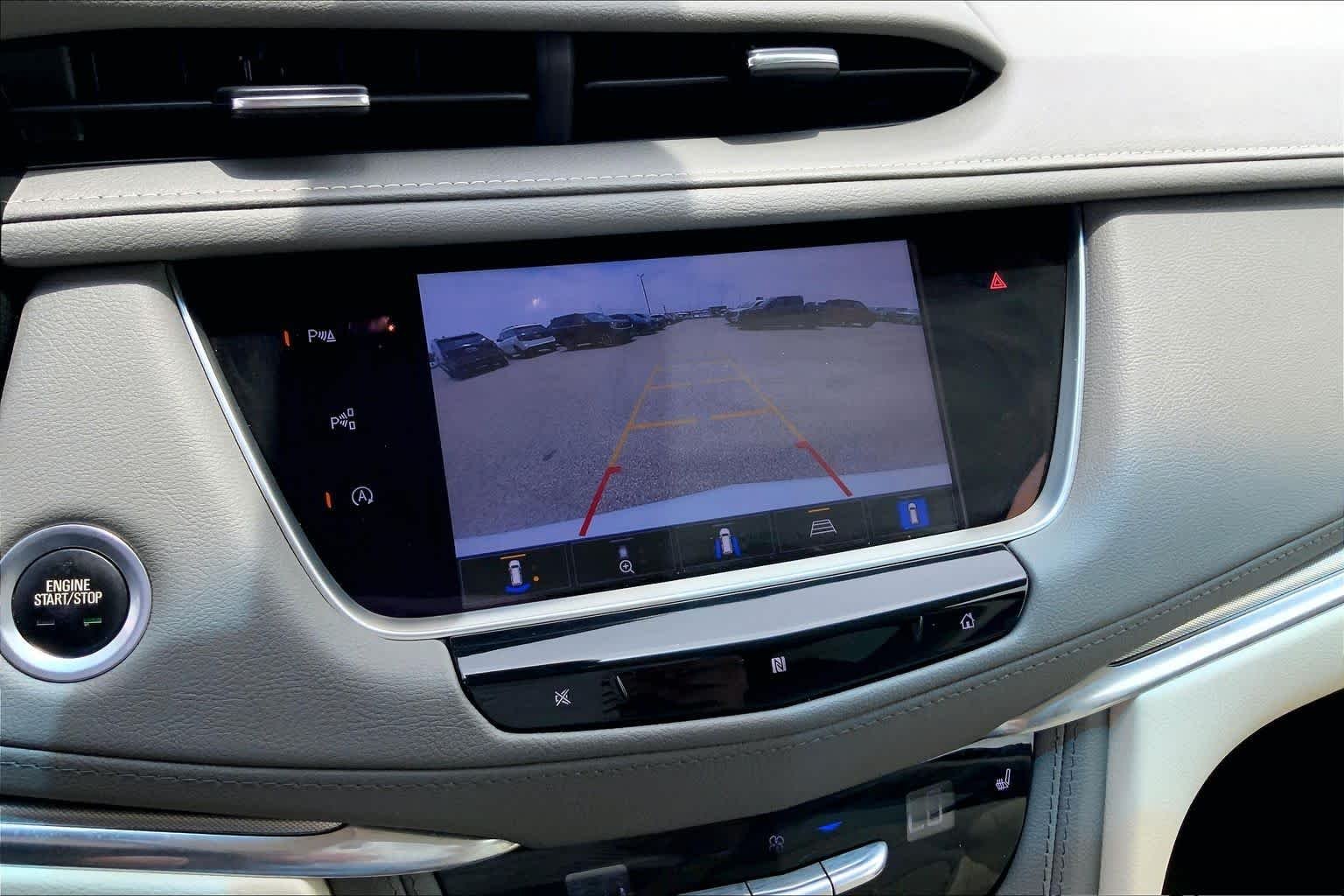 Certified Used 2021 Crystal White Tricoat Cadillac AWD Premium Luxury image 27