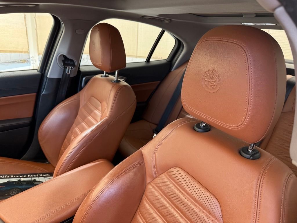 Used 2019 White Alfa Romeo Ti Sport image 12