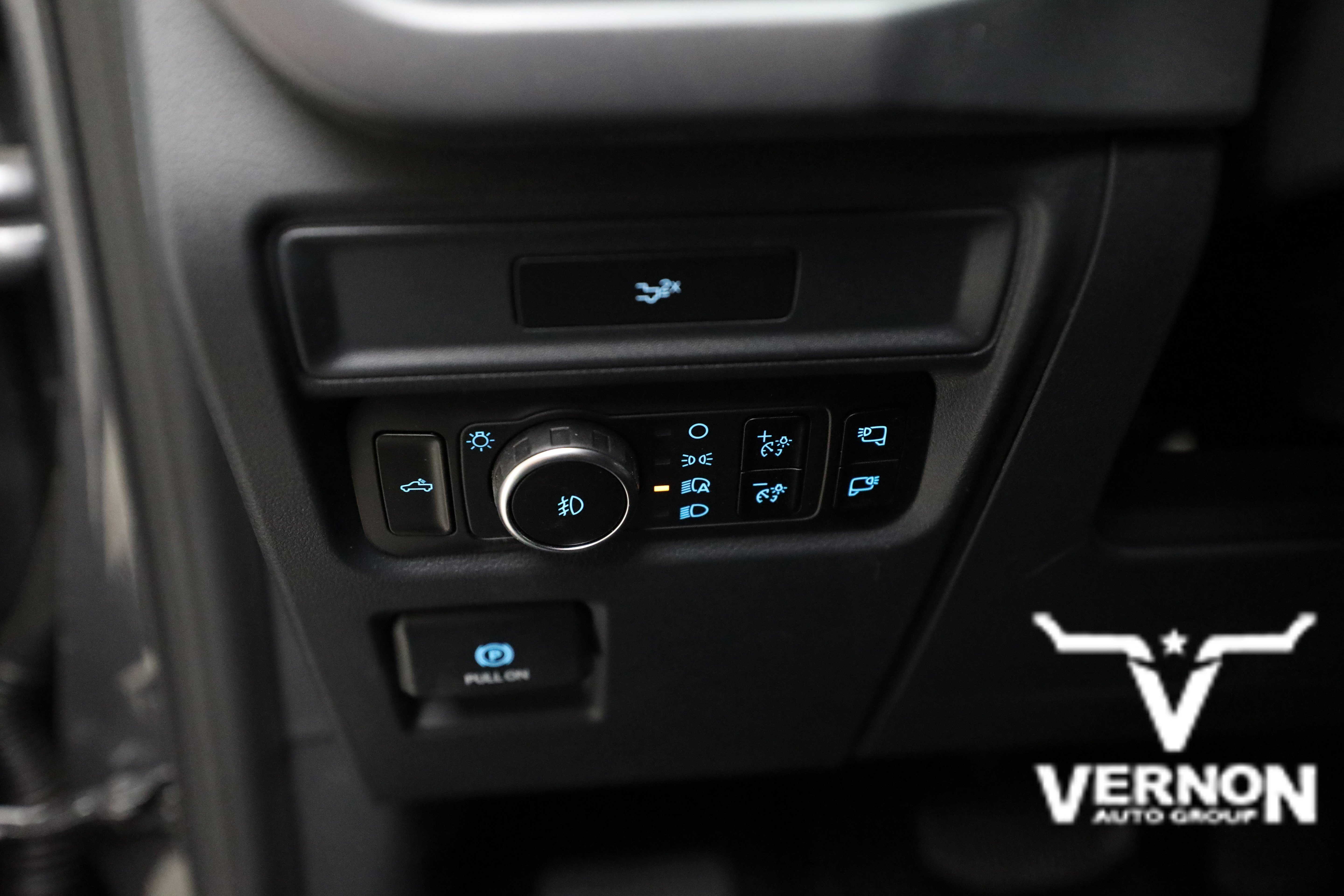 New 2026 Carbonized Gray Metallic Ford  image 17