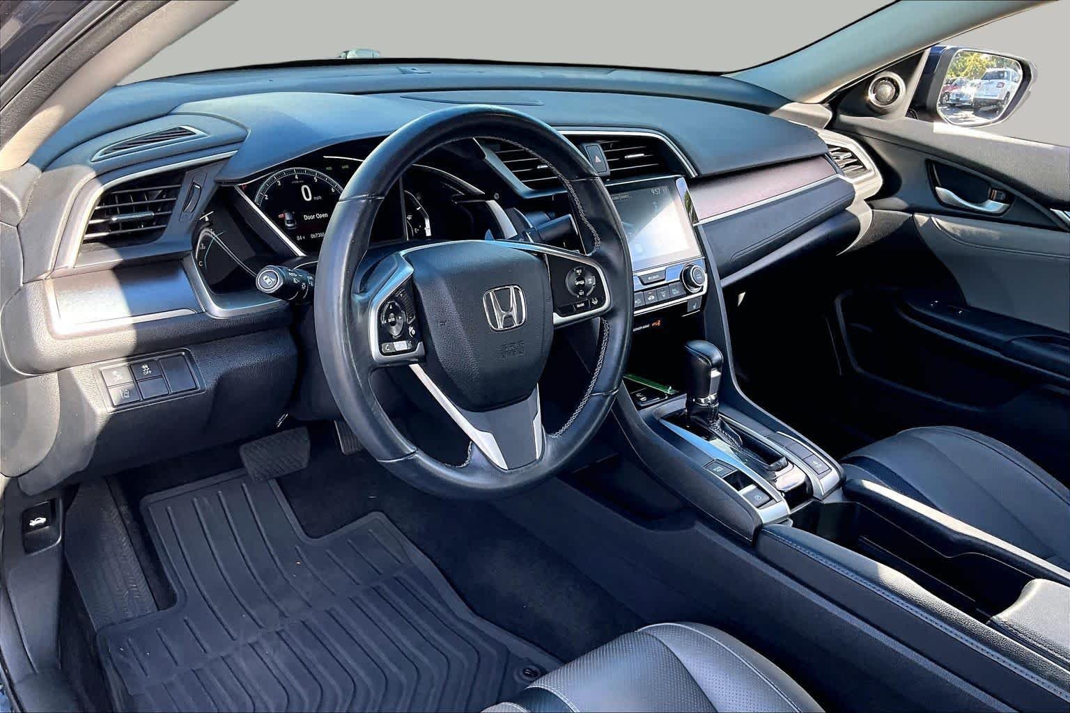 Certified Used 2017 Cosmic Blue Metallic Honda Touring image 18