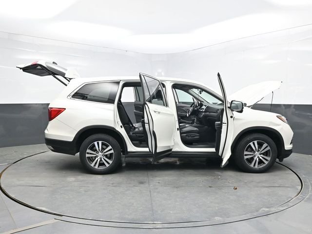 Used 2017 White Honda EX-L image 46