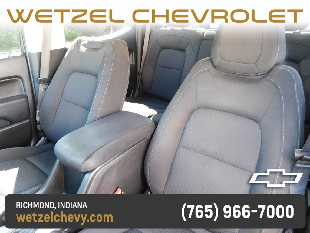 Used 2022 White Chevrolet LT image 19