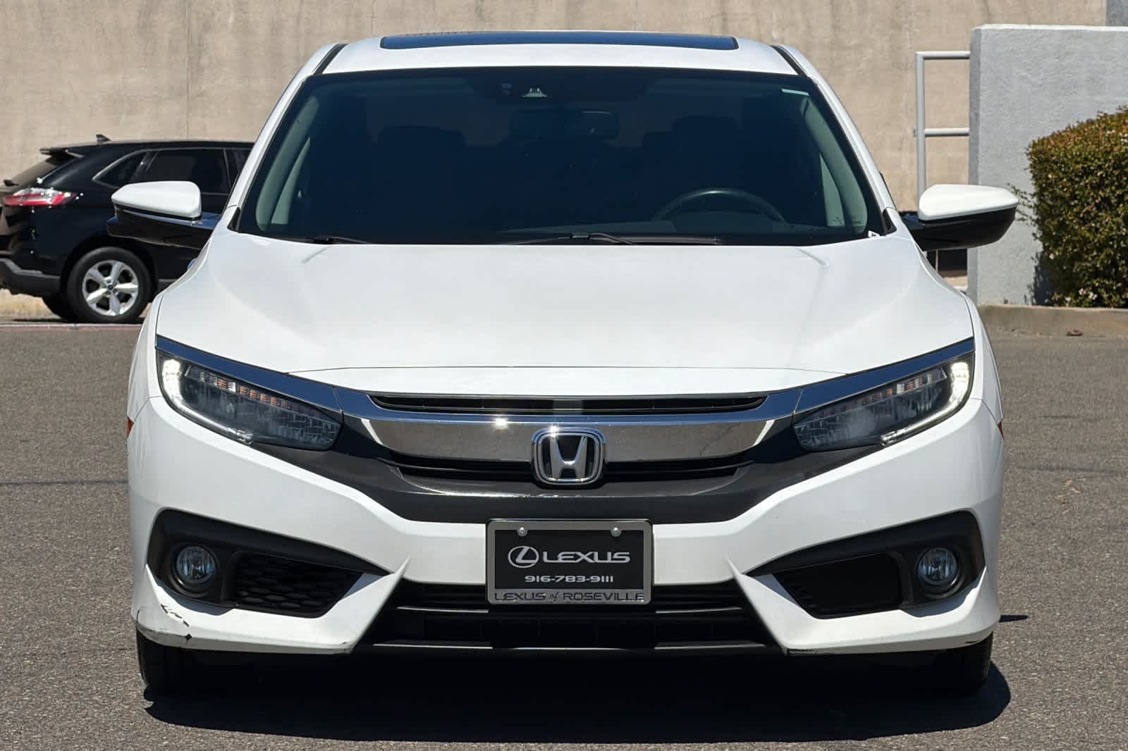 Used 2017  Honda Touring image 10