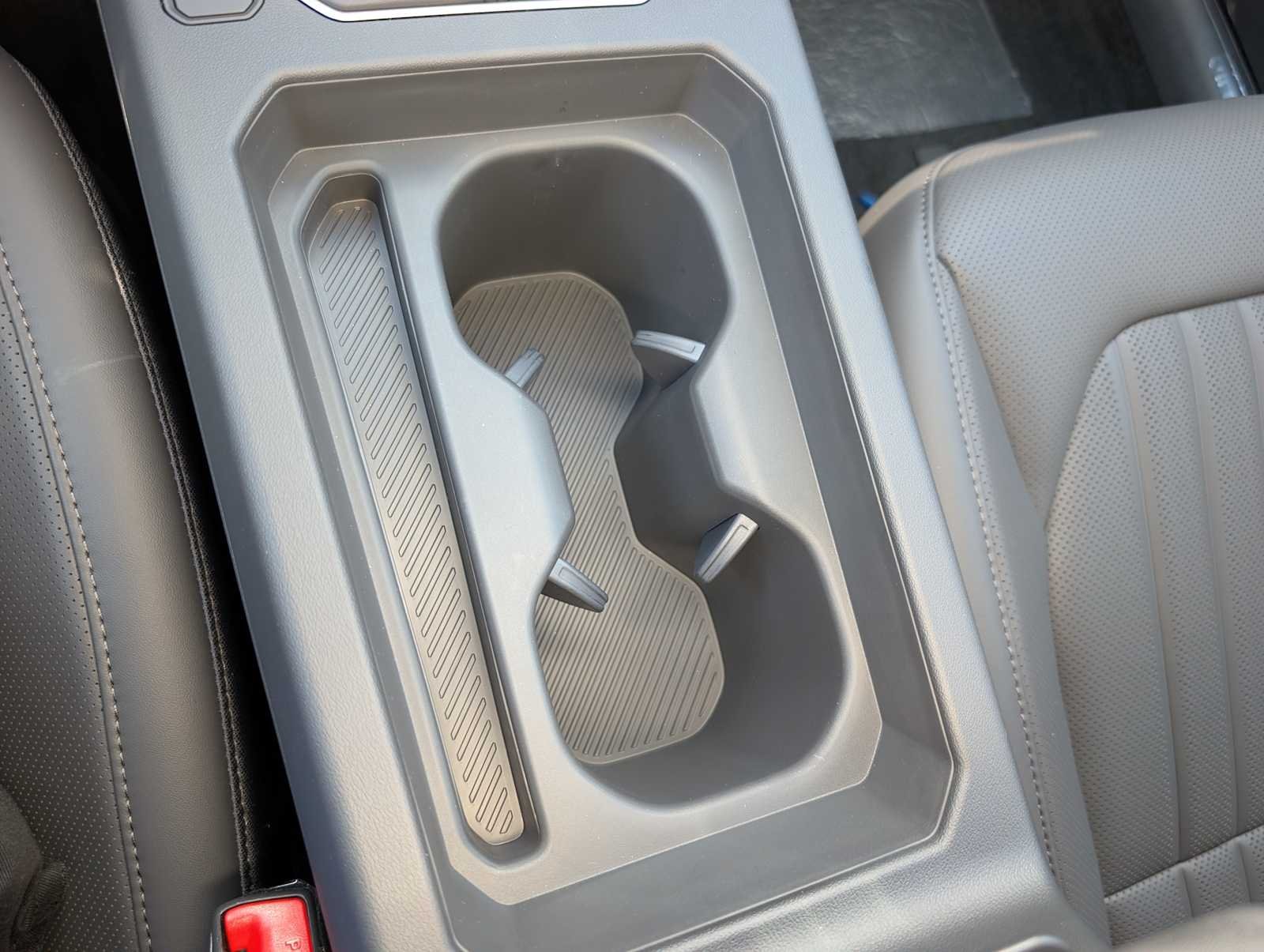 New 2027 Pale Gray Kia X-Line S image 21