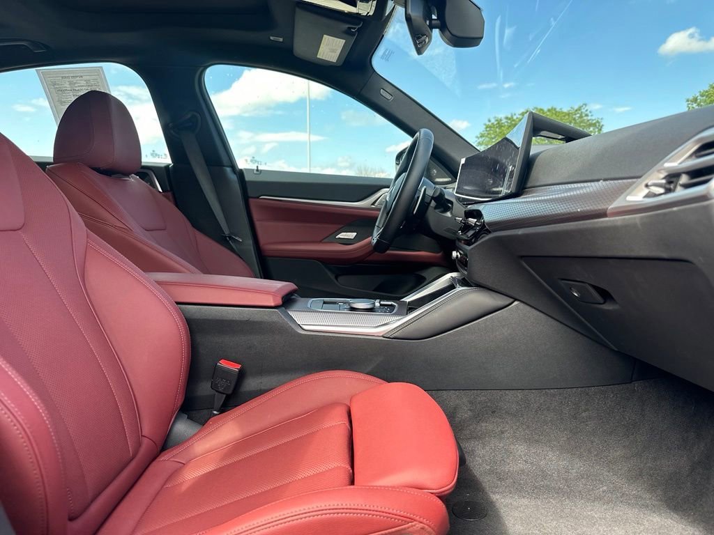 New 2026 Black Sapphire Metallic BMW 430i xDrive image 25