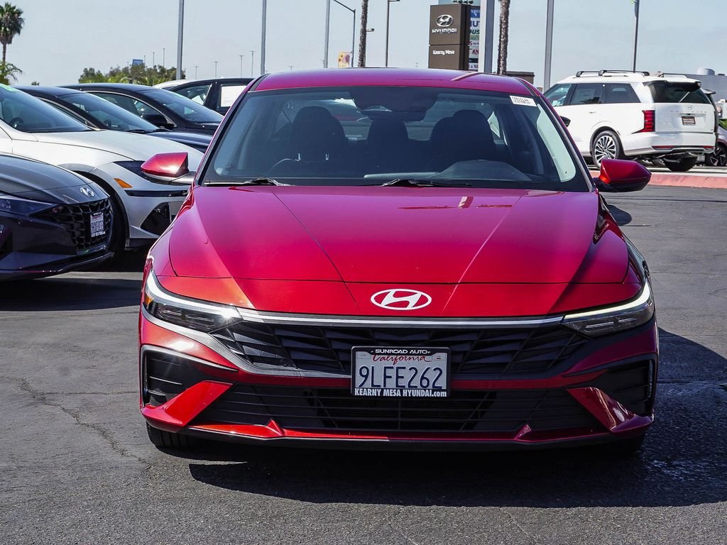 Used 2024 Red Hyundai Blue image 2