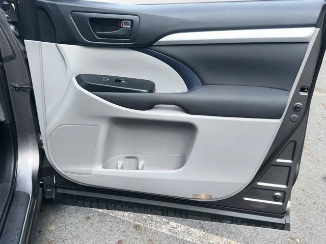 Used 2019 Gray Toyota LE image 26