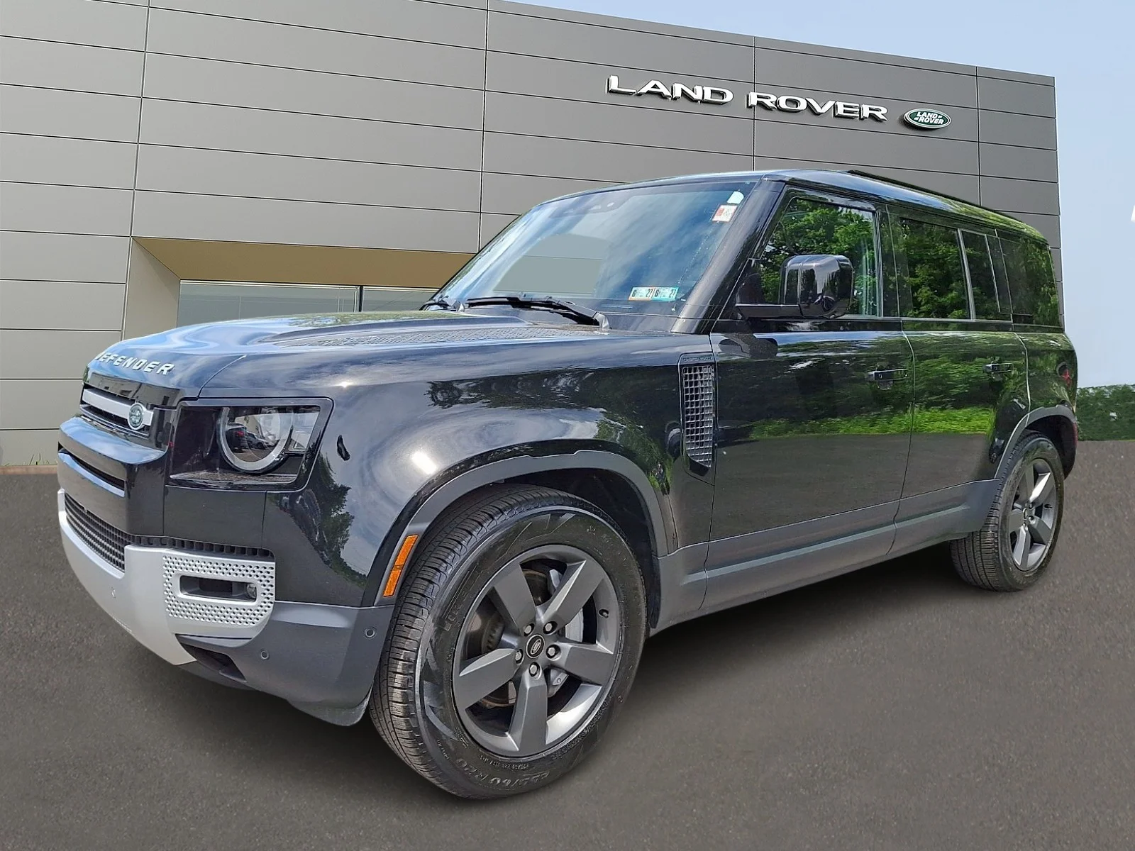2025 Land Rover Defender