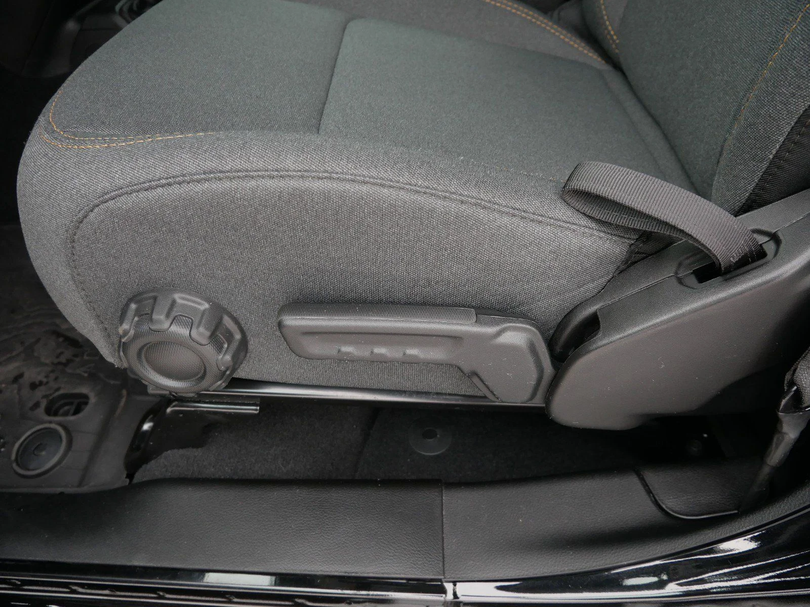2024 Jeep Wrangler 4-Door Sport S - Photo 12
