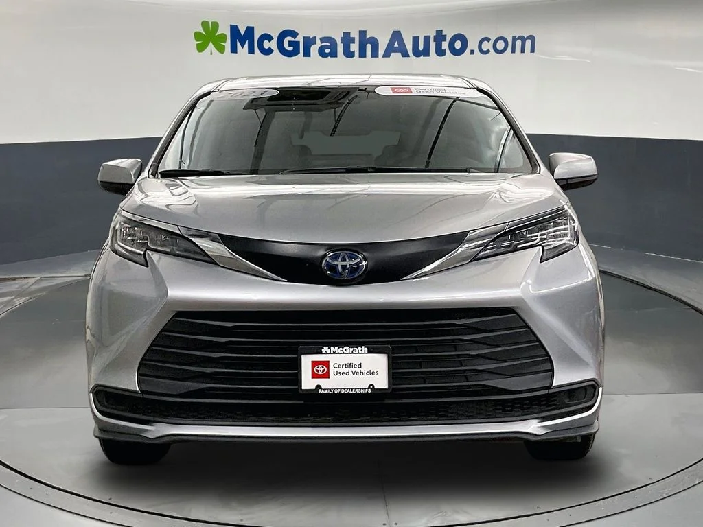 Certified Used 2023 Silver Toyota LE image 5