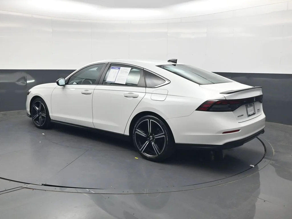 Used 2024 Platinum White Pearl Honda Sport image 6