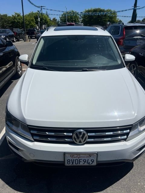 Used 2020 White Volkswagen 2.0T SE R-Line Black AWD image 3