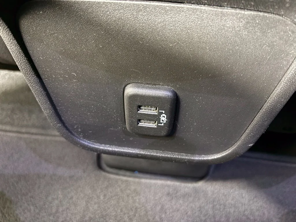 Used 2021 White GMC SLE image 33