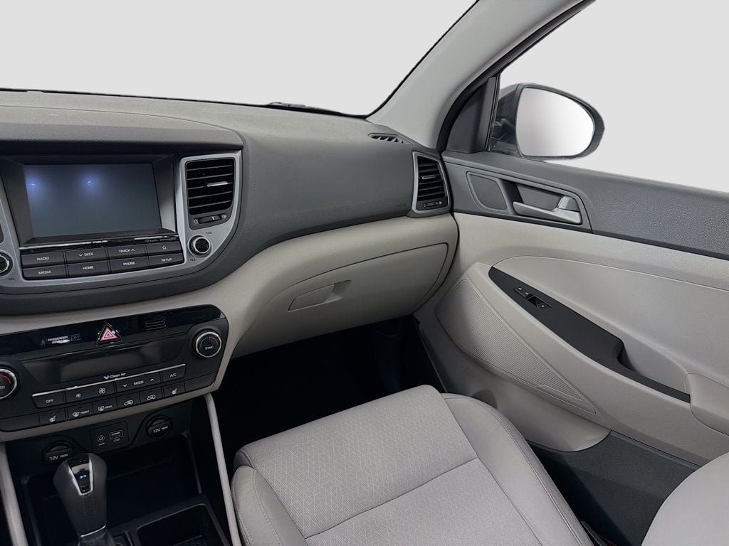 Used 2018 Black Noir Pearl Hyundai Value AWD image 23