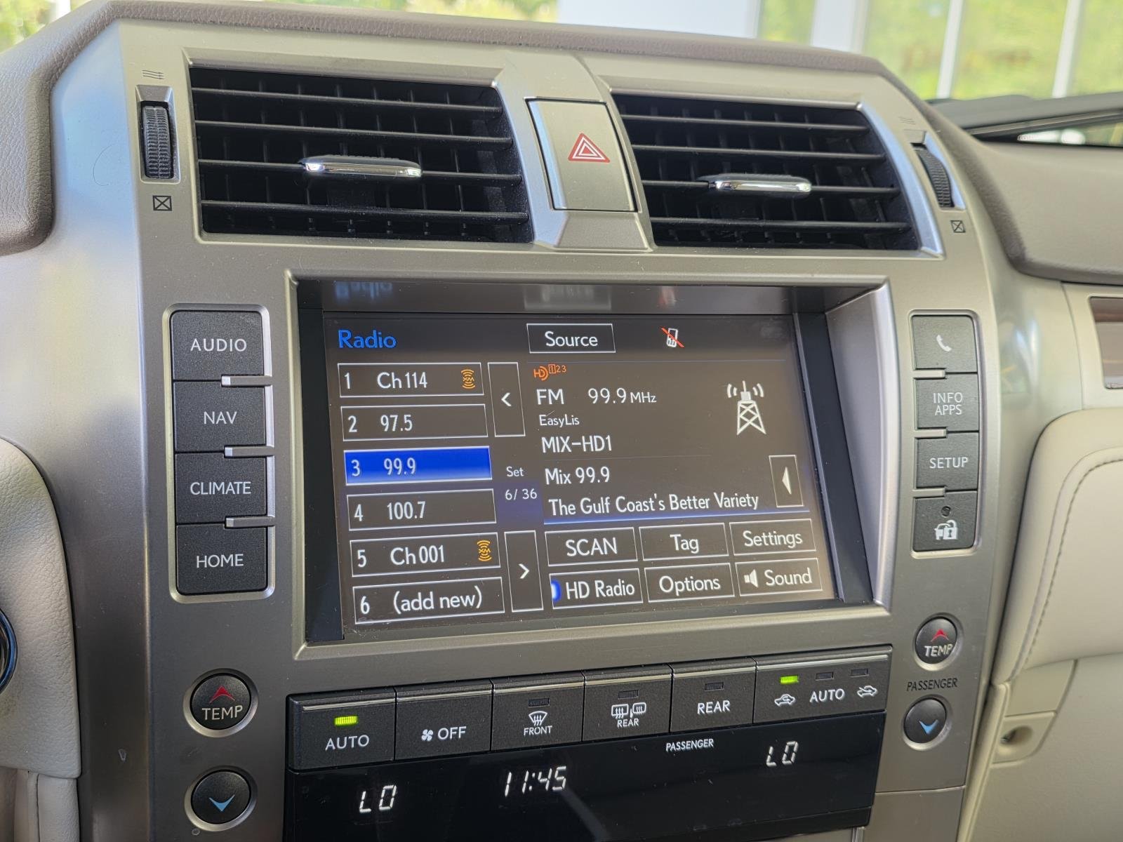 Used 2017 Silver Lexus 460 image 19