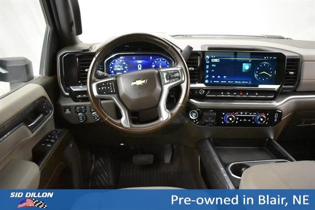 Used 2024 Iridescent Pearl Tricoat Chevrolet LTZ image 5